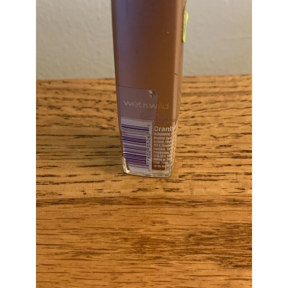 DISCONTINUED Wet N Wild Vintage Lipstick Wild Shine 330A CRANBERRY SHINE FLAW